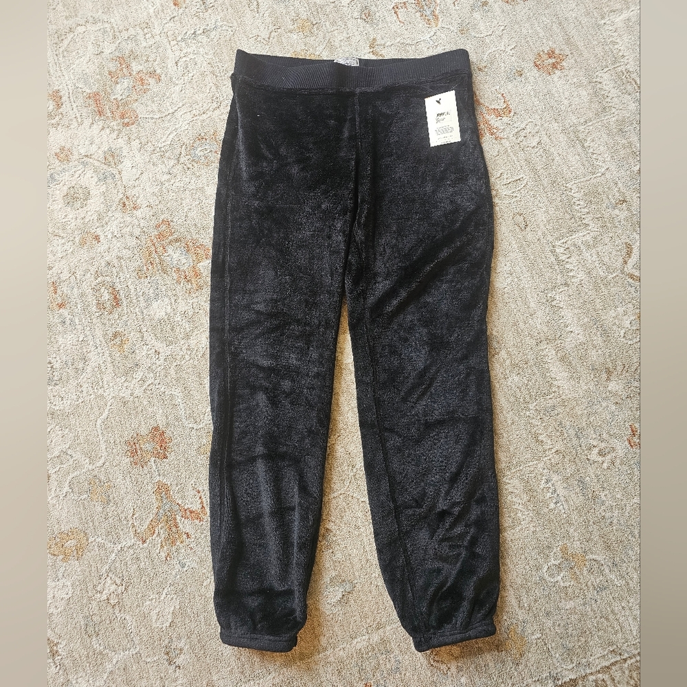 New UGGS soft longewear